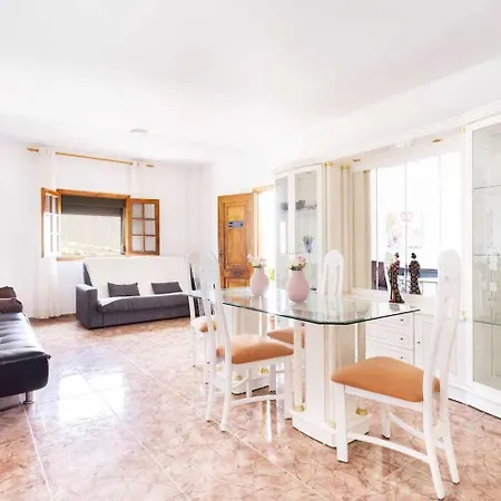 Desconecta En Candelaria * Санта-Крус-де-Тенерифе